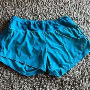 Oiselle roga shorts, size 6